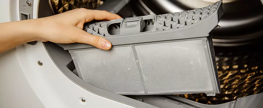 Signs Of A Clogged Dryer Lint Trap in Reading, Massachusetts